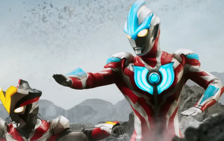 24-ultramanginga-2013-1